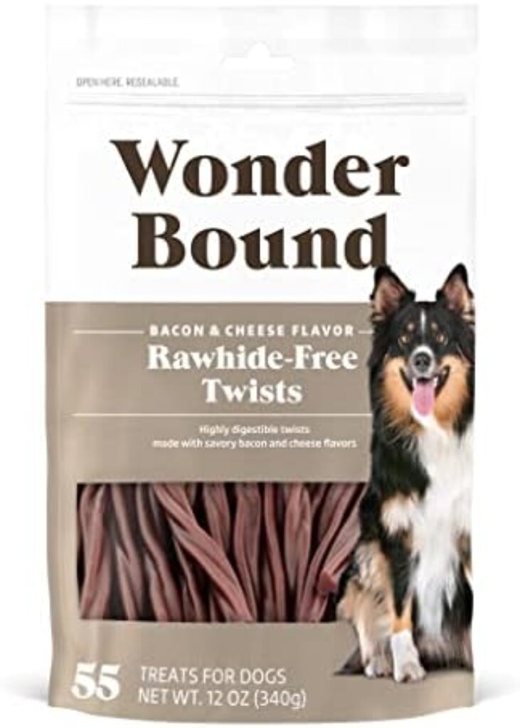 41MKWTHhLIL._AC_.jpg Amazon Brand - Wonder Bound Rawhide-Free Dog Treats, Bacon & Cheese Twists, 55 Count