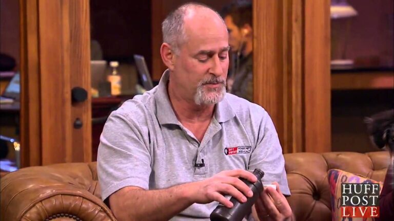 Barky Supplies Expert Tips Act Fast! Pet Poisoning: Help Your Pet Now Act Fast! Pet Poisoning: Help Your Pet Now